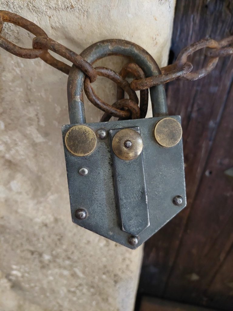 Tax-aut-Escape game-Si près du but saurez-vous l'ouvrir